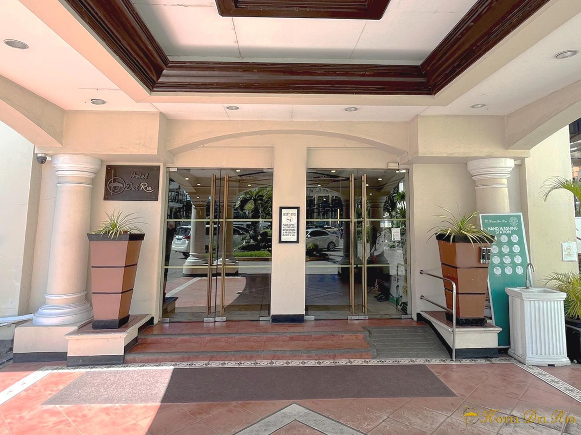 Hotel Del Rio Iloilo City Exterior photo