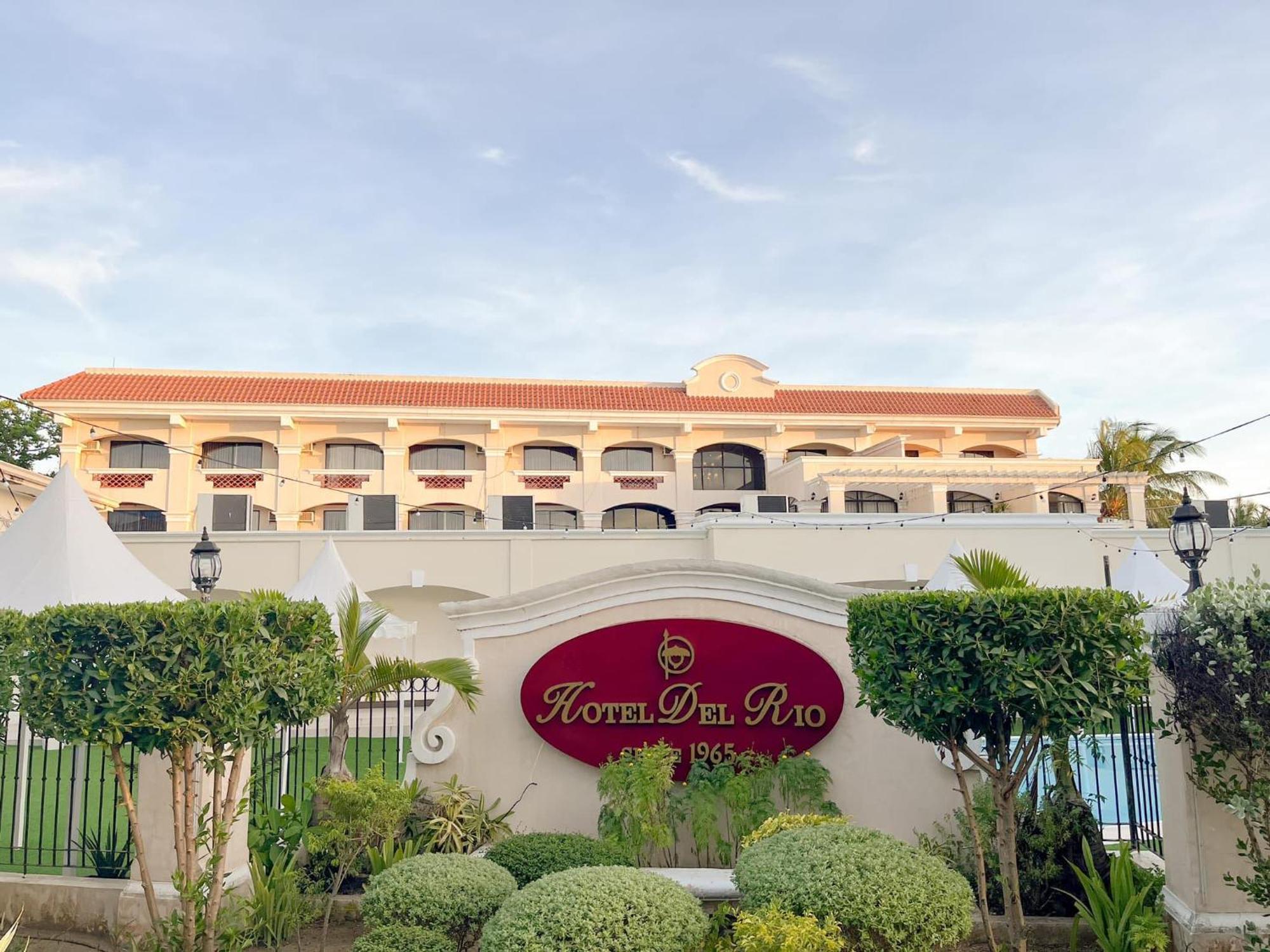 Hotel Del Rio Iloilo City Exterior photo